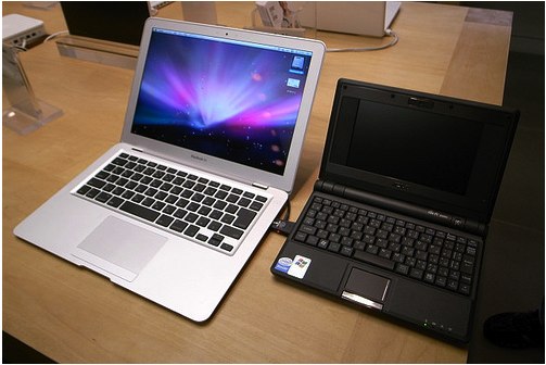 MacBookAirvsEeePC